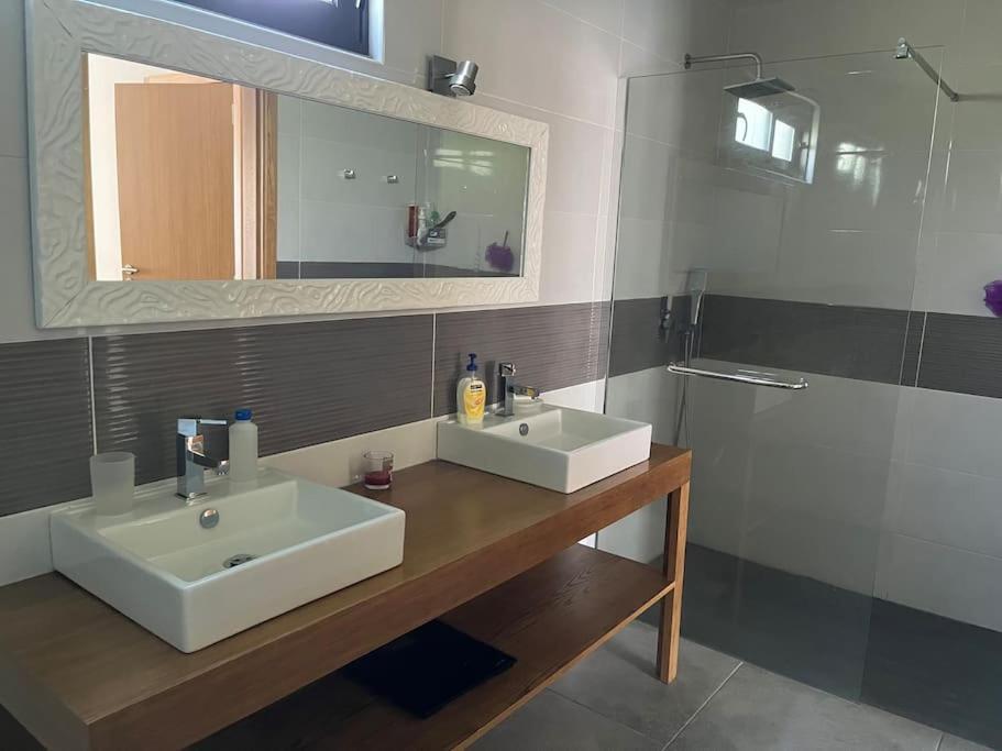 Moradia Com Piscina No Canico 외부 사진